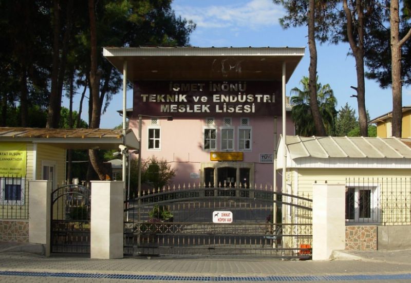 İsmet İnönü Teknik Ve Endüstri Meslek Lisesi 