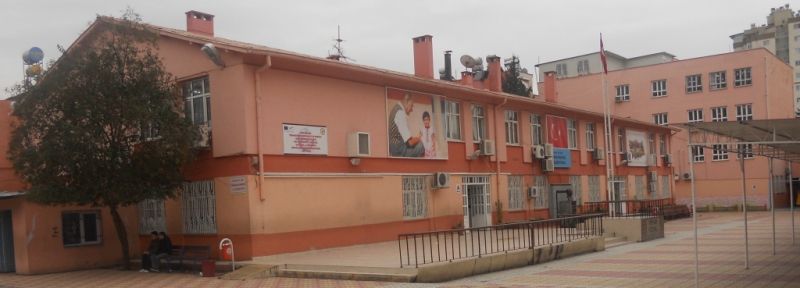 Mimar Kemal İlkokulu 