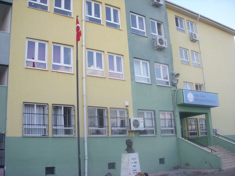 Mevlana Ortaokulu 