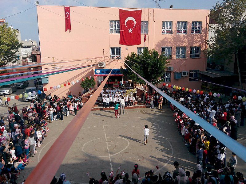 Kanuni İlkokulu 