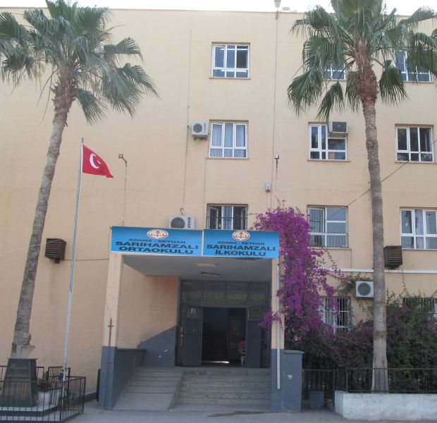 Sarıhamzalı Ortaokulu 