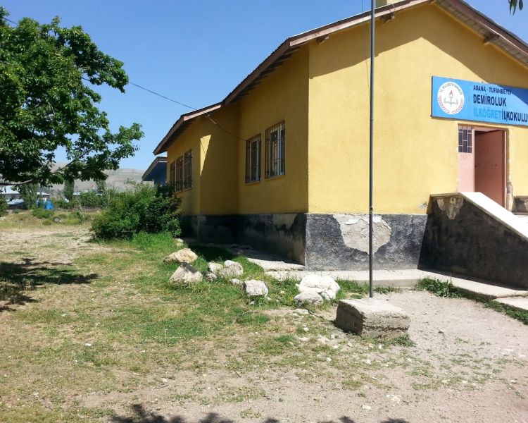 Demiroluk İlkokulu 