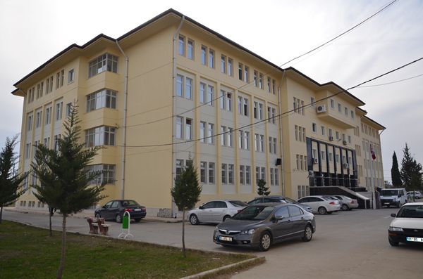 Yüreğir İmkb Mesleki Ve Teknik Anadolu Lisesi 