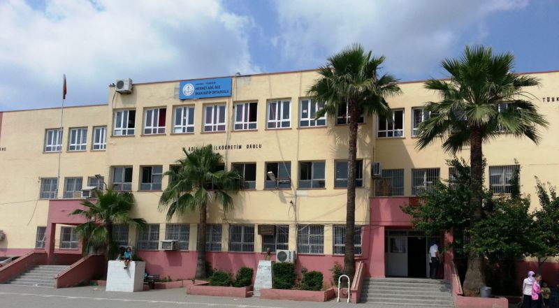 Mehmet Adil İkiz İmam Hatip Ortaokulu 