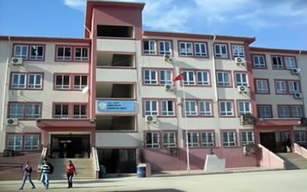 Karacaoğlan İlkokulu 