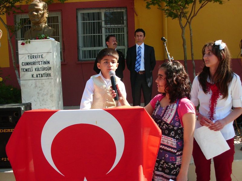 Şehit Avukat Mehmet Özel İlkokulu 