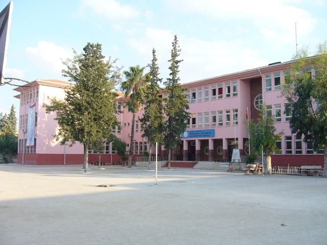 Mareşal Çakmak Ortaokulu 