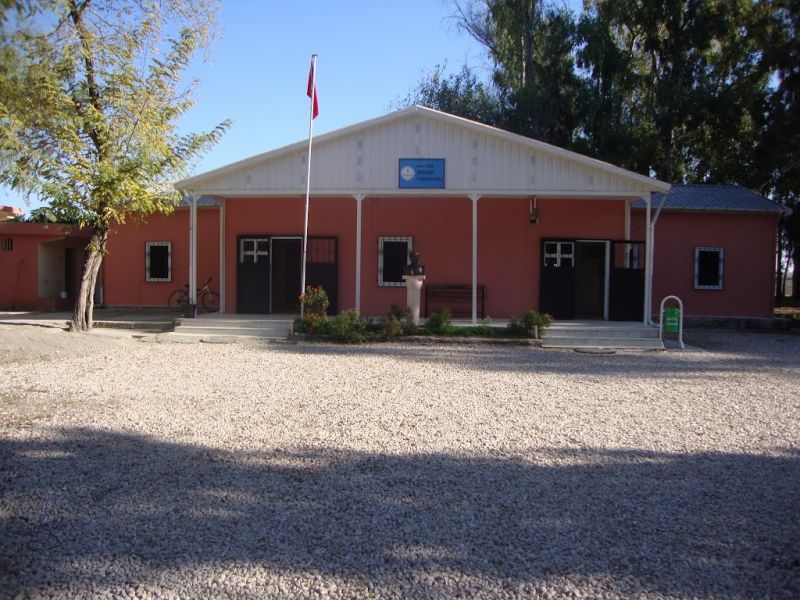 Irmakbaşı İlkokulu 