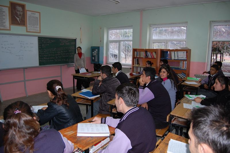 Besni Çakırhöyük Çok Programlı Anadolu Lisesi 