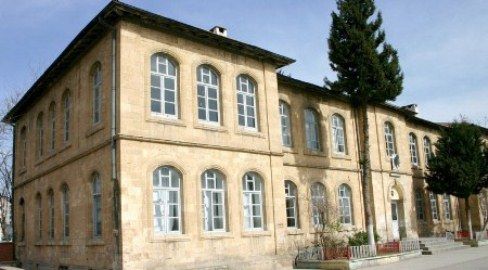 Cumhuriyet İlkokulu 