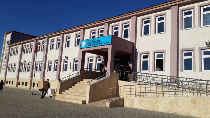 Kömür Ortaokulu 