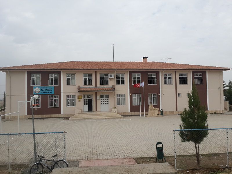 Yarımbağ Ortaokulu 