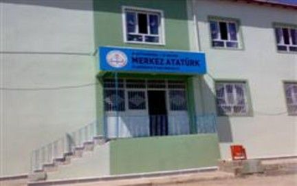 Atatürk İlkokulu 