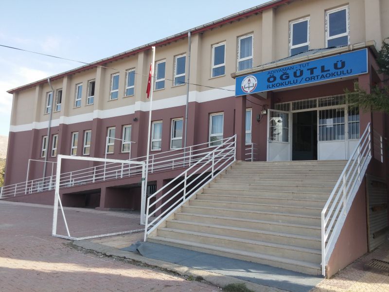 Öğütlü İlkokulu 