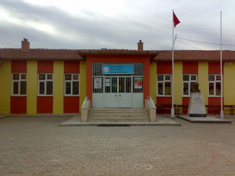 Derekarabağ Ortaokulu 