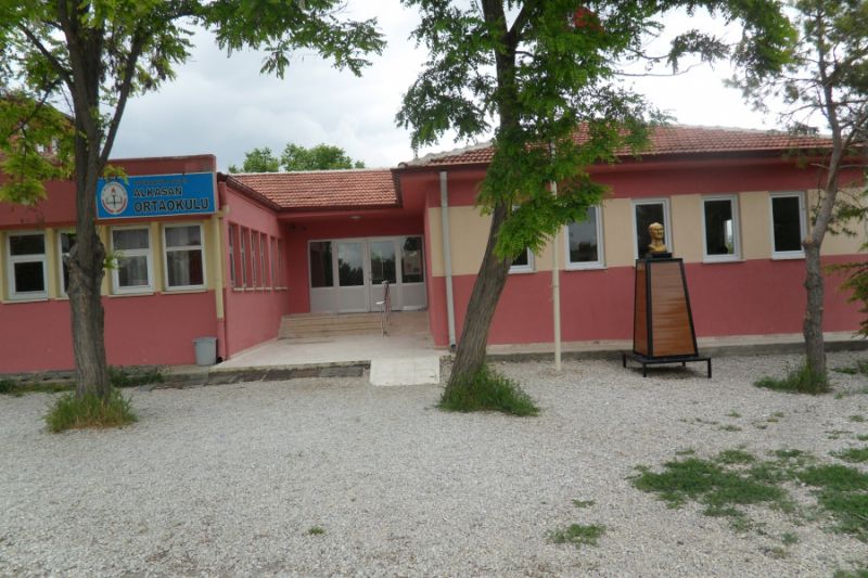Alkasan İlkokulu 