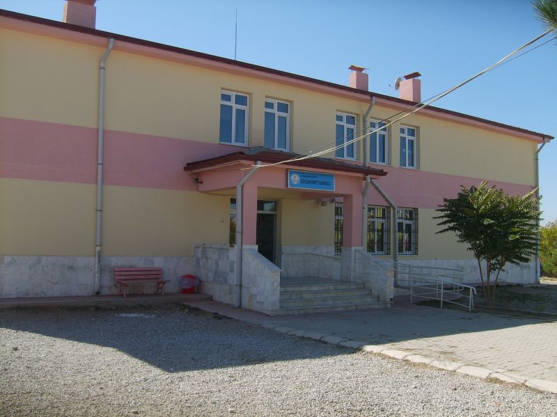 Ceylan Emet İlkokulu 