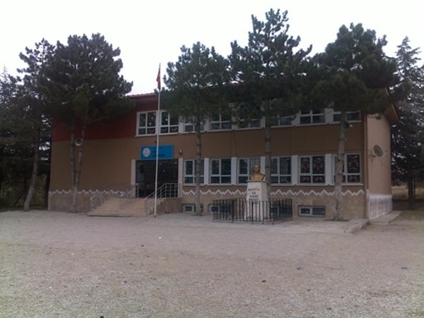 Seka İlkokulu 