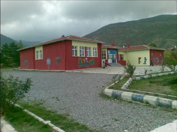 Deresinek İlkokulu 