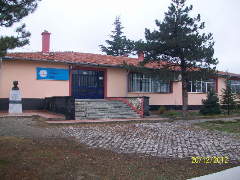 Karacaören İlkokulu 