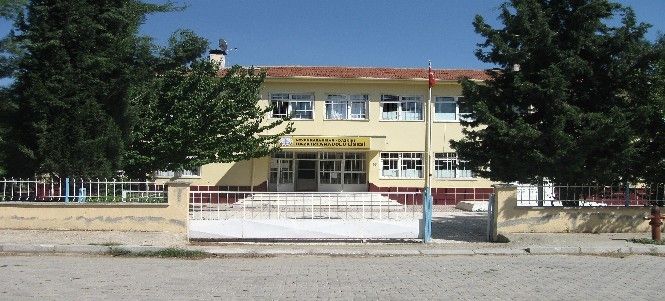 Dazkırı Anadolu Lisesi 