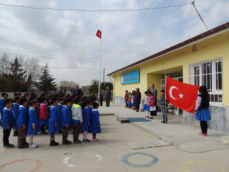 Dinar Hürriyet İlkokulu 