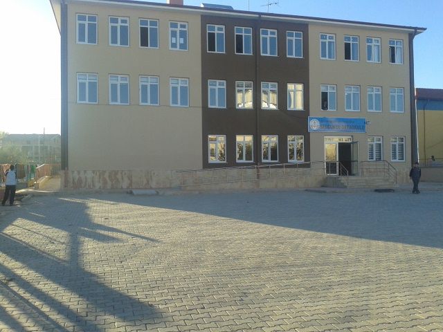 Selçuklu Ortaokulu 