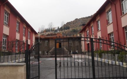 27 Ağustos İlkokulu 