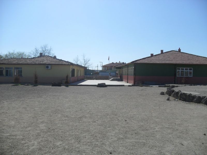Gebeceler İlkokulu 
