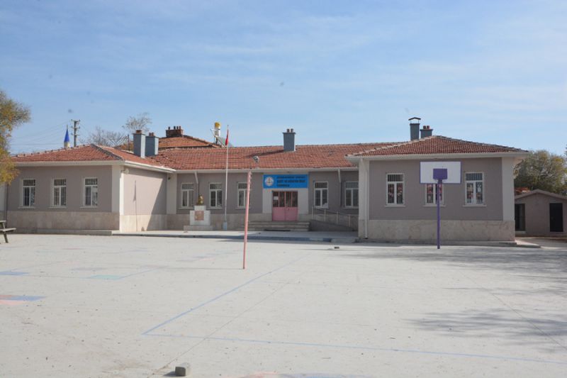 Çavdarlı Şehit Er Hüseyin Öğüt İlkokulu 