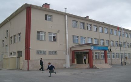 75.yıl Ortaokulu 