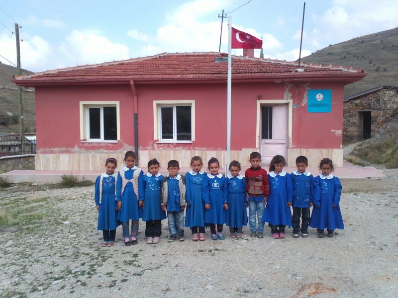 Büyükkalecik Bahçederesi İlkokulu 