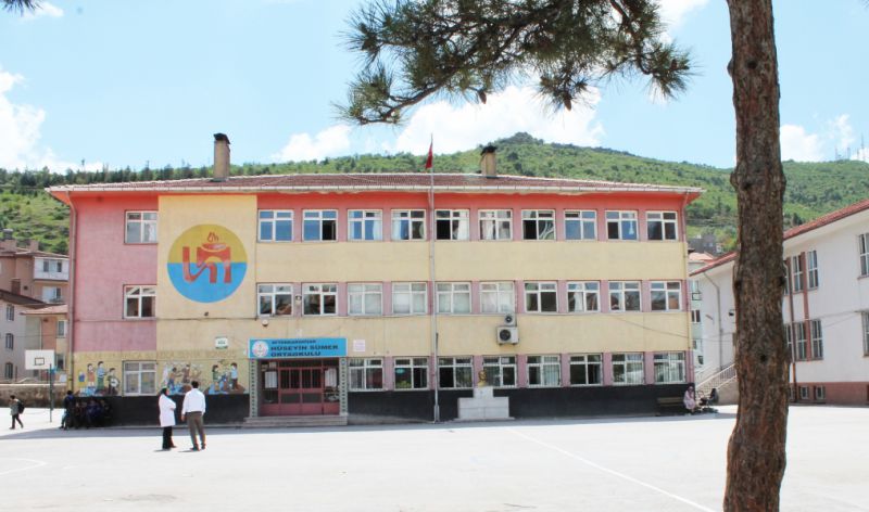 Hüseyin Sümer Ortaokulu 