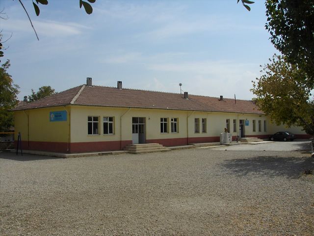 Baştepe İlkokulu 