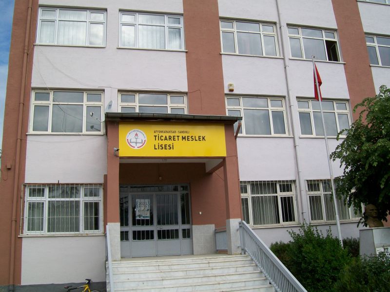 Sandıklı Hisar Mesleki Ve Teknik Anadolu Lisesi 