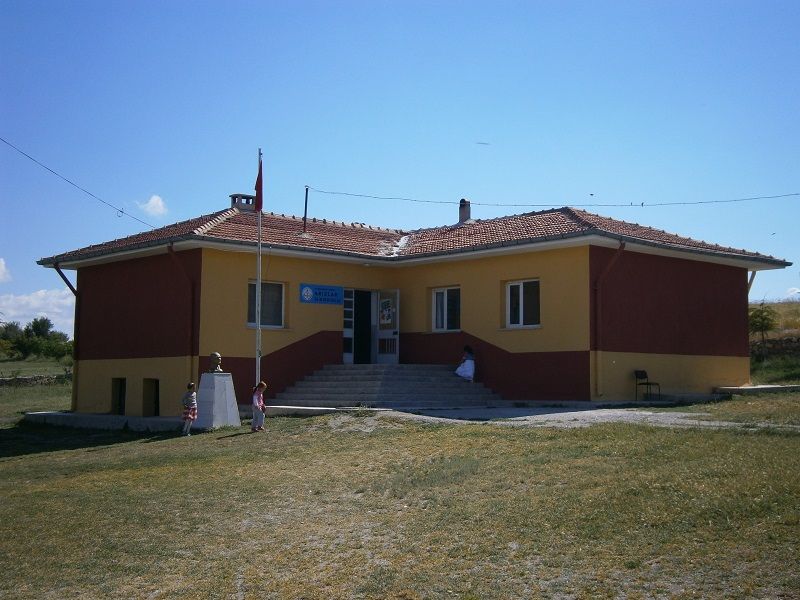 Arızlar İlkokulu 