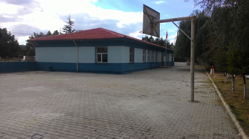 Tokuşlar İlkokulu 