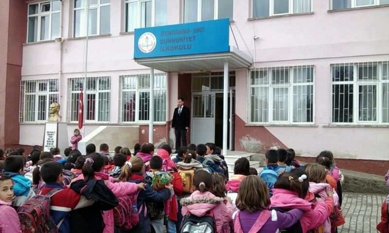 Cumhuriyet İlkokulu 