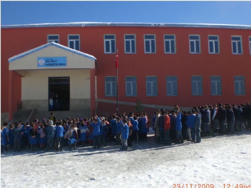Hacıhalit İlkokulu 