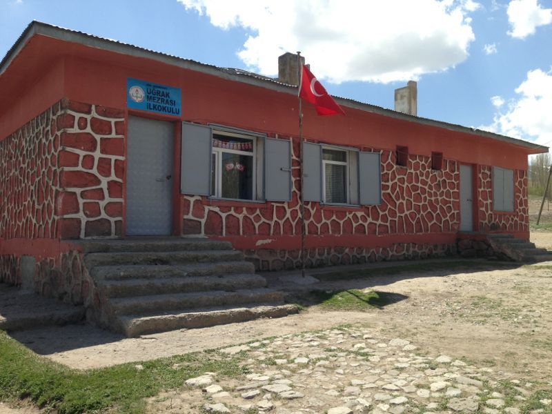Uğrak İlkokulu 