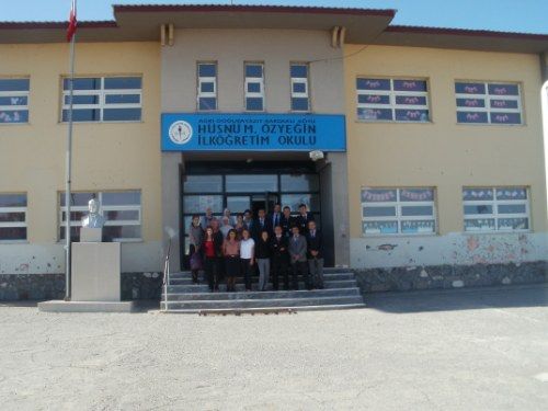 Bardaklı Hüsnü M.özyeğin Ortaokulu 