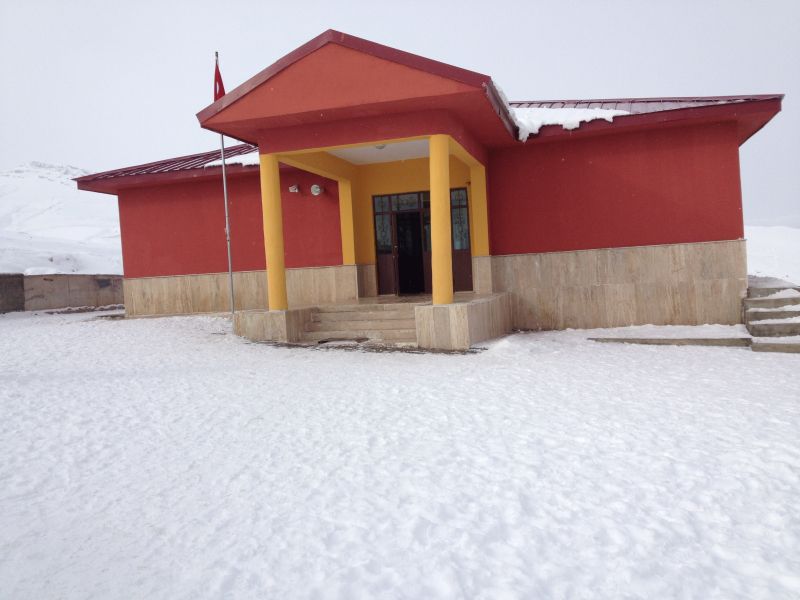Üzengili İlkokulu 