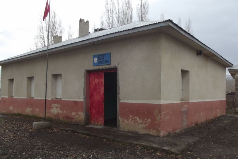 Dolutaş İlkokulu 