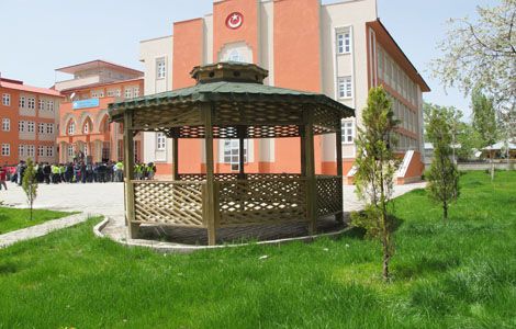 Cengiz Topel İlkokulu 