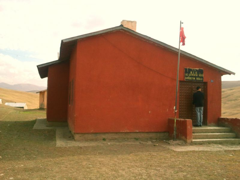 Aşağı Deredibi İlkokulu 