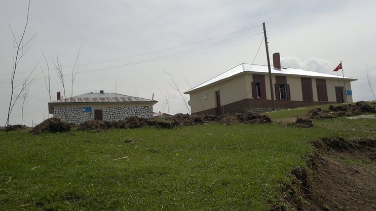 Karlıca İlkokulu 