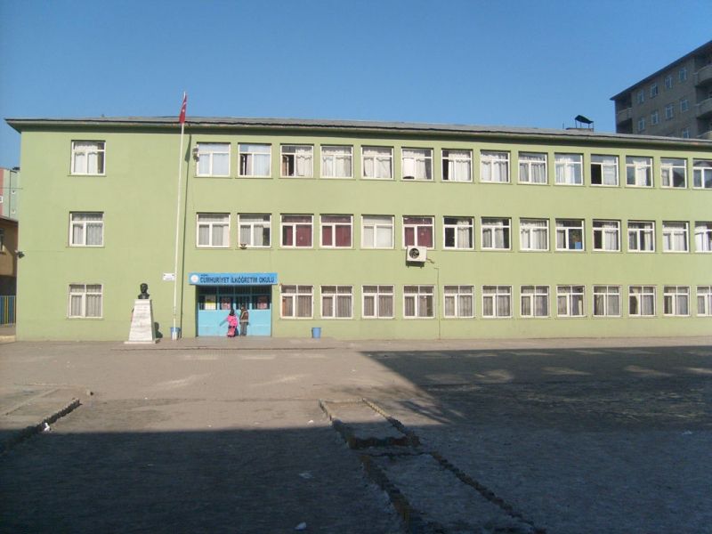Cumhuriyet İlkokulu 