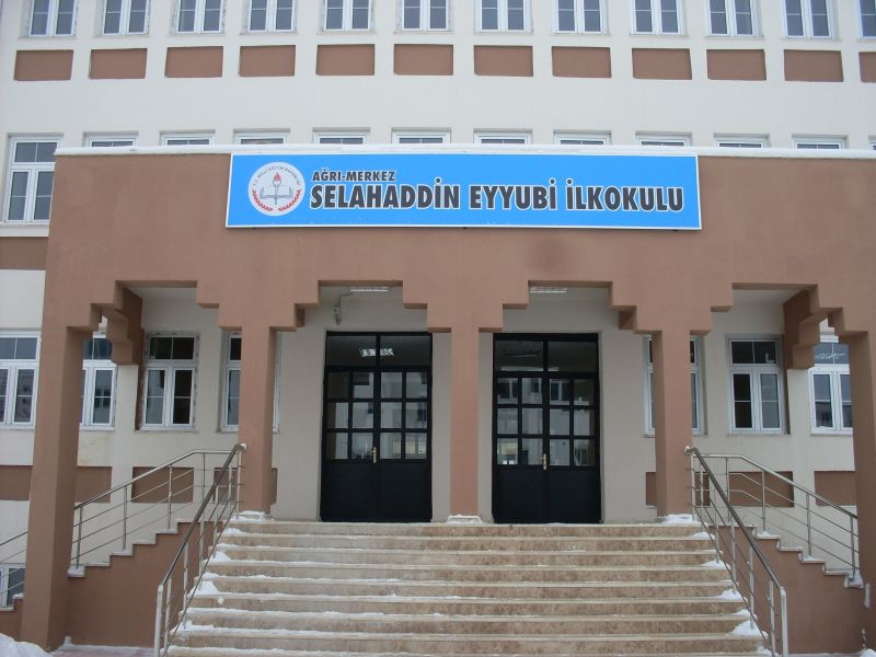 Selahaddin Eyyubi İlkokulu 
