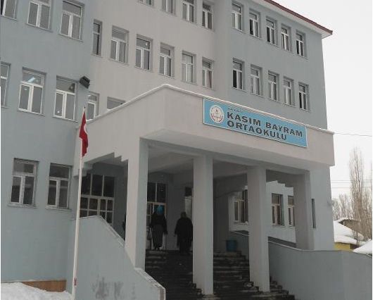 Kasım Bayram Ortaokulu 