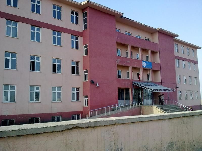 Tes-İş Ortaokulu 